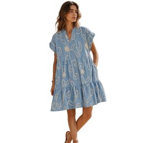Pomelo Paris bl� kjole med broderede detaljer og l�s pasform