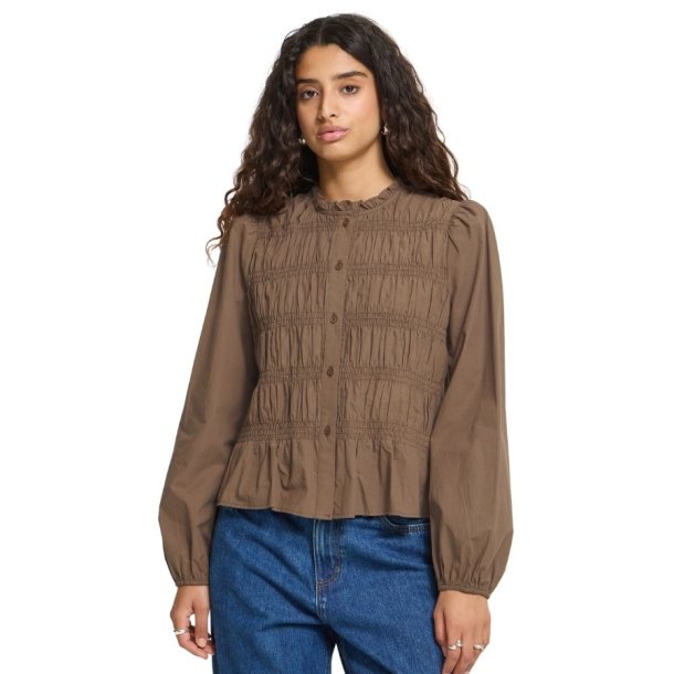ICHI brun bluse med fl�sekant og rynkedetaljer