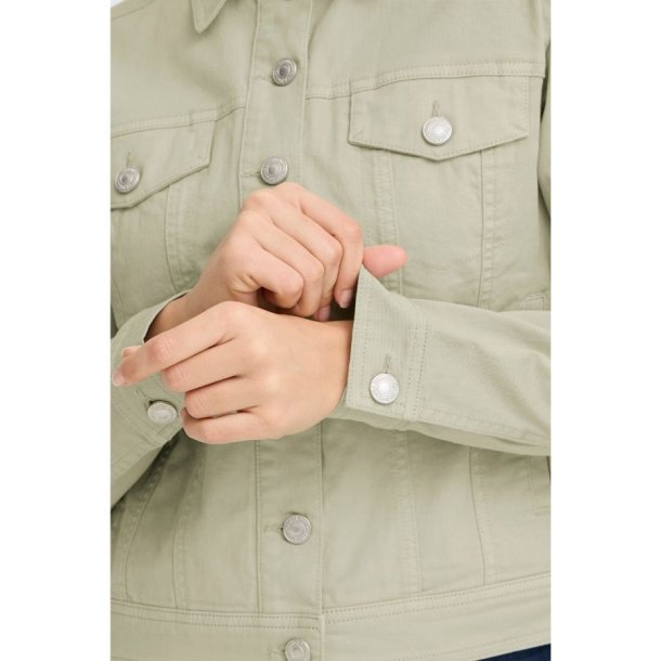 Lys gr�n jakke fra Fransa model 20609189 i bomuld med str�k