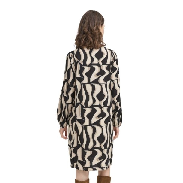 Fransa Frjustini Kjole