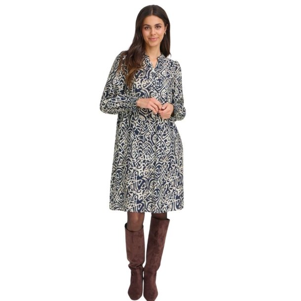 Fransa FRARIANA kjole i bl� med grafisk m�nster og lange �rmer