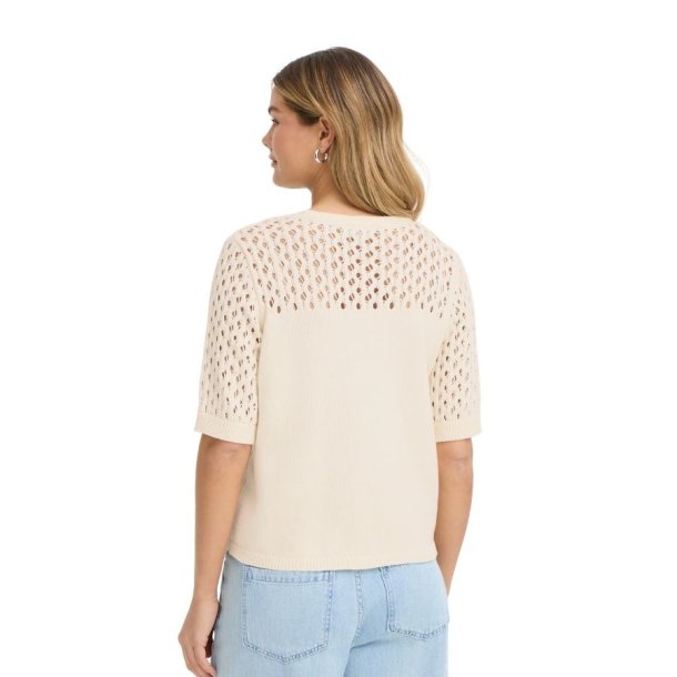 Fransa creme pullover med hulm�nster og kort �rme