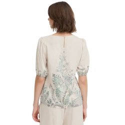 Fransa bluse med paisleyprint og korte puff�rmer.