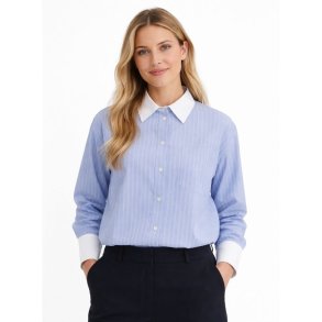 Fransa stribet skjorte i lysebl� og hvid med kontrastkrave