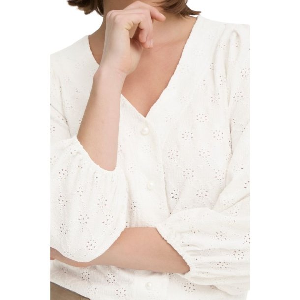 Fransa creme top med hulm�nster og V-udsk�ring