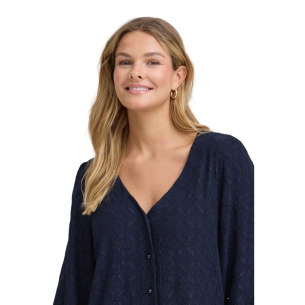 Fransa navy top med hulm�nster og V-udsk�ring