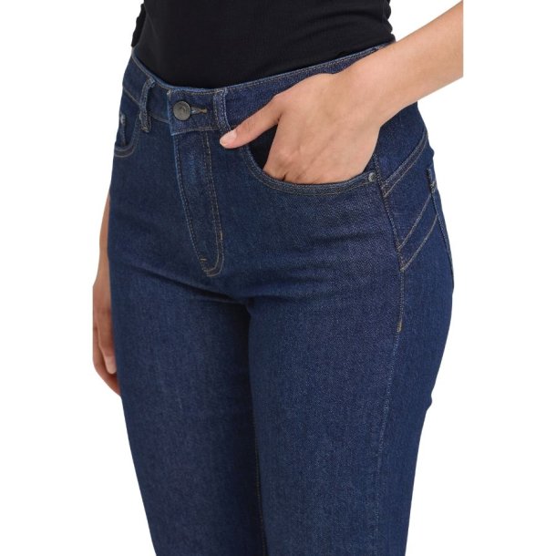 Fransa m�rkebl� damejeans med lige ben