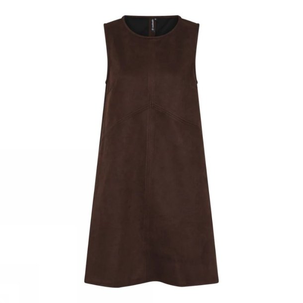 Soulmate Marit Kjole i Ruskinds look