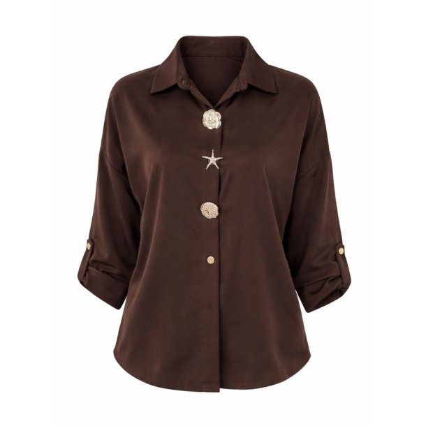 Est�e Brown skjorte i brun &ndash; 100% bomuld med dekorative knapper fra Fruens Hus