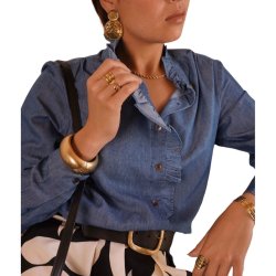 In April 1986 Skjorte � Denimbl� med fl�ser