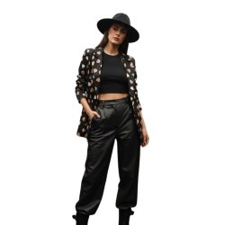 Mooya blazer i sort med grafisk print &ndash; stilfuld damemode fra Fruens Hus