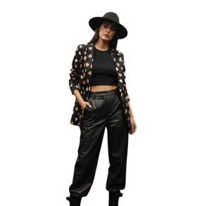 Mooya blazer i sort med grafisk print &ndash; stilfuld damemode fra Fruens Hus