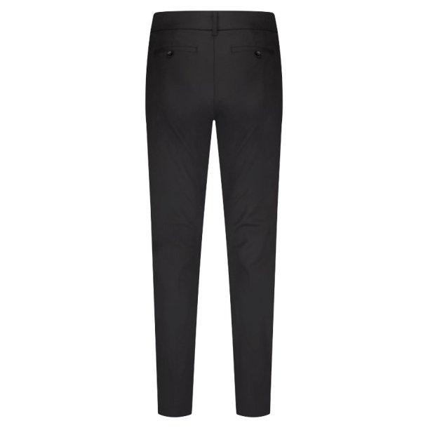 Red Button Diana Bukser